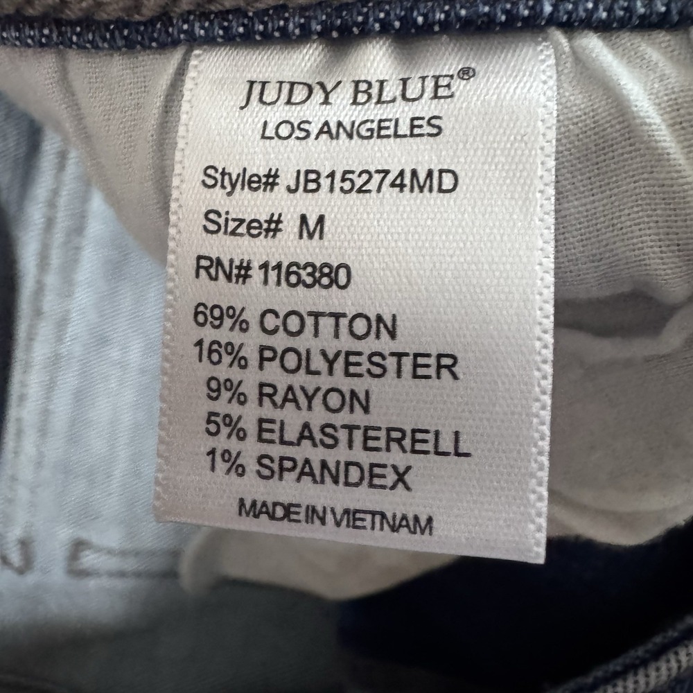 Judy Blue Med Wash Blue Denim Shorts Women's Size M Regular Fit Back Flap Pocket - Picture 5 of 6